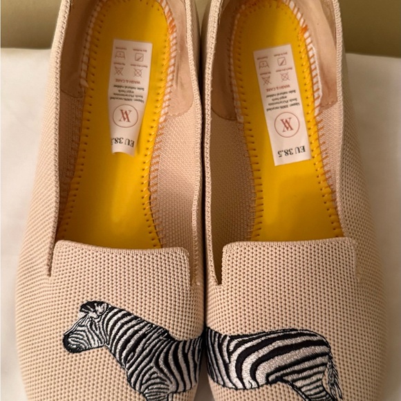 Vivaia Audrey Cream Zebra Flat/Loafer, 38.5 (7.5 US,) EUC - Picture 6 of 16